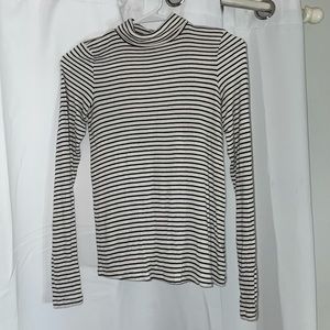 American eagle turtleneck